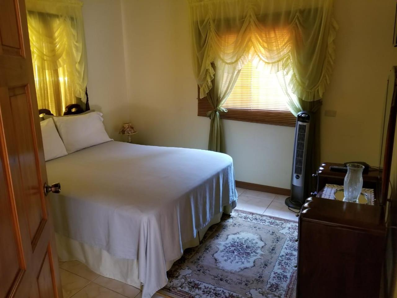 Villa Cliffe Ranch à Mandeville Extérieur photo